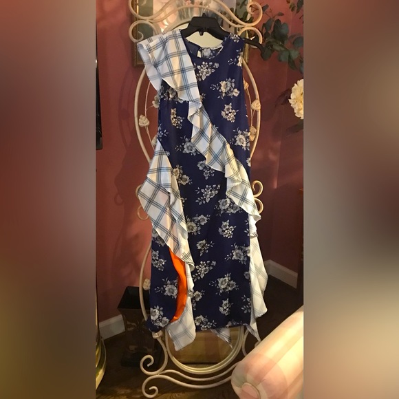 Delfi Collective Floral Print. Size S. Worn once. Bought from RTR - Picture 1 of 10
